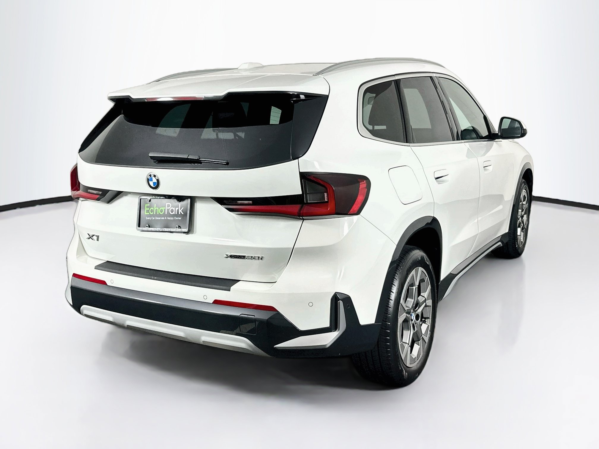 Used 2026 BMW X1 xDrive28i AWD/4WD image 9
