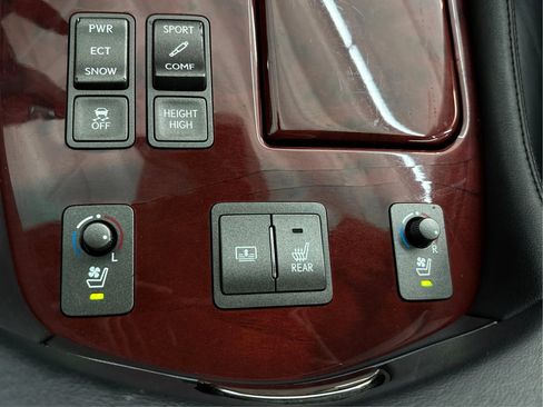 Used 2010 Lexus LS 460 AWD image 43