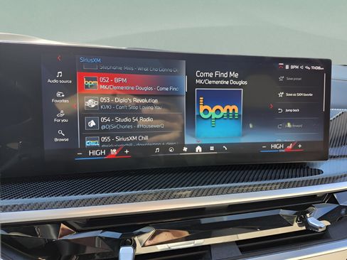 Certified 2024 BMW X6 M60i w/ Dynamic Handling Package image 22