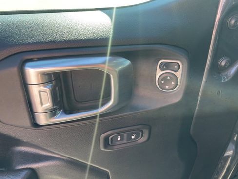 Used 2018 Jeep Wrangler Unlimited Sport S image 5