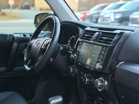 Used 2021 Toyota 4Runner Venture w/ Moonroof Package image 27