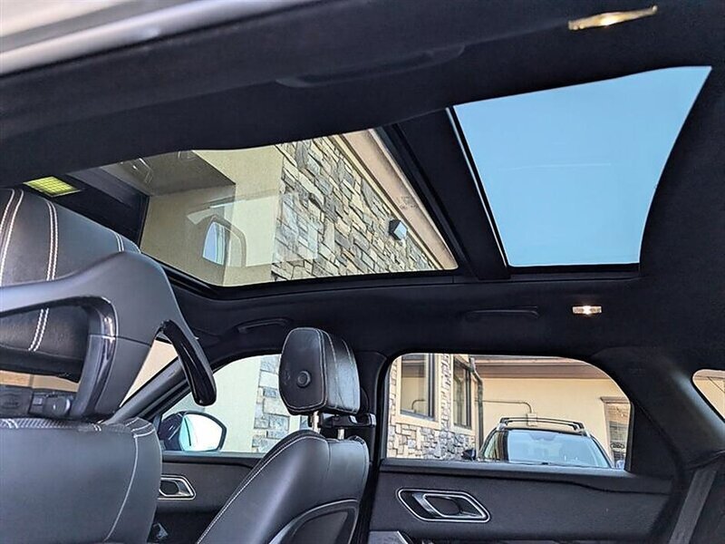 Used 2019 Land Rover Range Rover Velar R-Dynamic SE AWD/4WD image 27