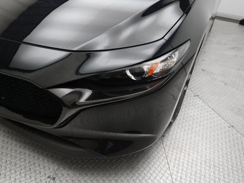 Used 2024 MAZDA MAZDA3 s image 23