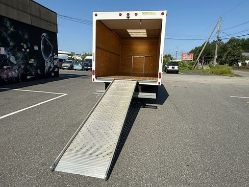 Used 2022 Chevrolet Express 3500 w/ Power Convenience Package RWD image 30