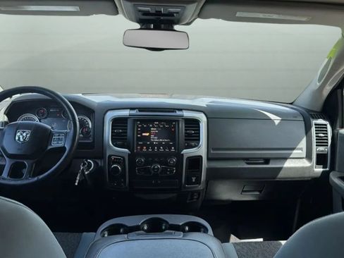 Used 2019 RAM 1500 Classic SLT w/ Luxury Group AWD/4WD image 14