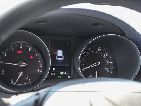 Used 2021 Toyota C-HR XLE FWD image 28