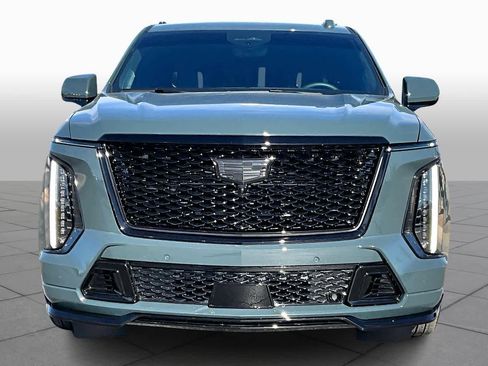 Used 2025 Cadillac Escalade V w/ LPO, Floor Liner Package image 3