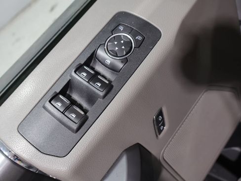 Used 2019 Ford F150 XLT w/ Equipment Group 302A Luxury AWD/4WD image 16