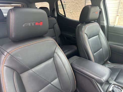 Used 2021 GMC Acadia AT4 w/ Technology Package AWD/4WD image 30