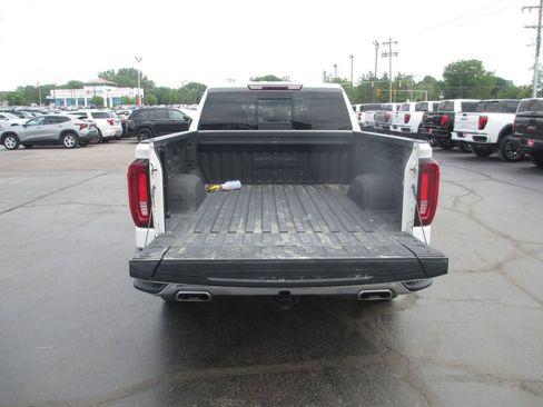 Used 2024 GMC Sierra 1500 SLT w/ SLT Premium Plus Package AWD/4WD image 8