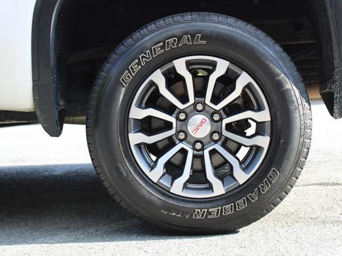 Used 2020 GMC Sierra 1500 AT4 w/ AT4 Premium Package AWD/4WD image 40