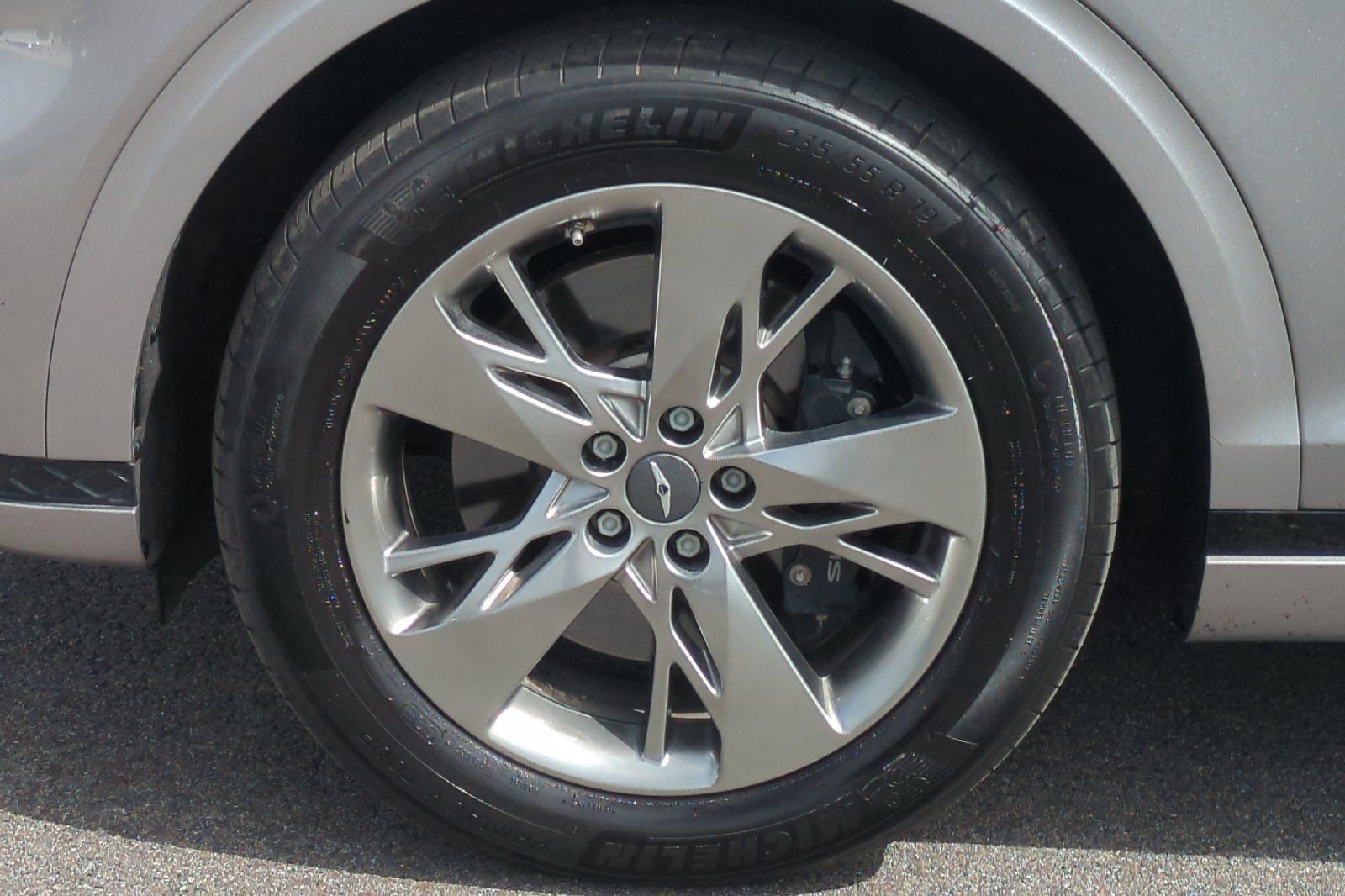 Used 2022 Genesis GV70 3.5T Sport AWD/4WD image 46