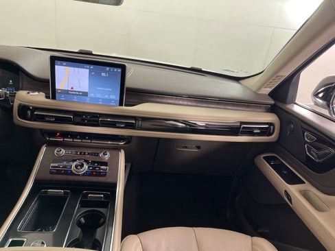 Used 2021 Lincoln Aviator Grand Touring w/ Elements Package Plus image 20