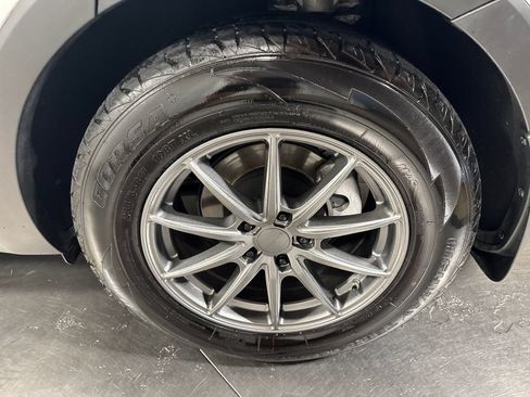 Used 2019 Kia Sorento FWD image 12