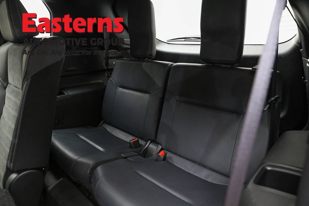 Used 2025 Mitsubishi Outlander SE AWD/4WD image 26