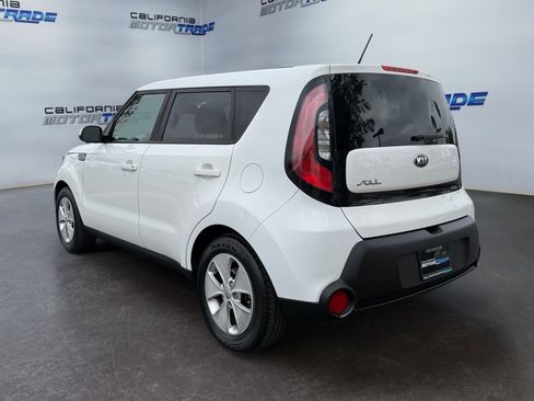 Used 2016 Kia Soul image 7