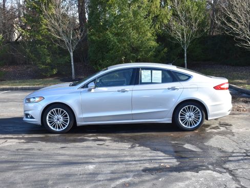 Used 2016 Ford Fusion SE w/ Equipment Group 202A image 25