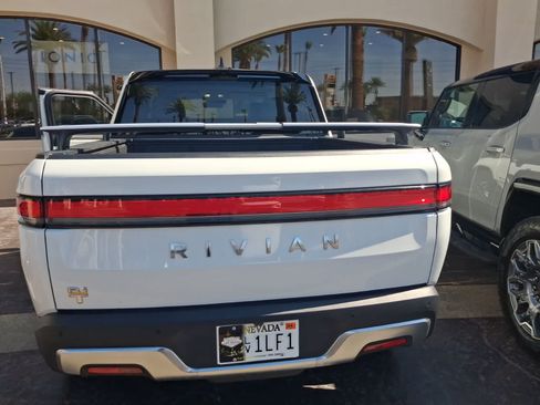 Used 2022 Rivian R1T Adventure AWD/4WD image 2