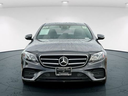 Used 2018 Mercedes-Benz E 400 4MATIC Sedan image 10