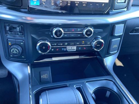 New 2025 Ford F150 Lariat w/ Equipment Group 501A Mid image 17