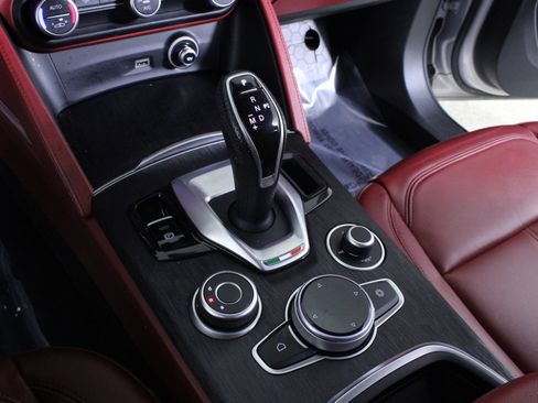 Used 2020 Alfa Romeo Stelvio Sport w/ Quick Order Package 22K Sport image 29