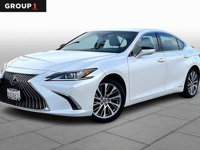 Used 2021 Lexus ES 300h w/ Premium Package