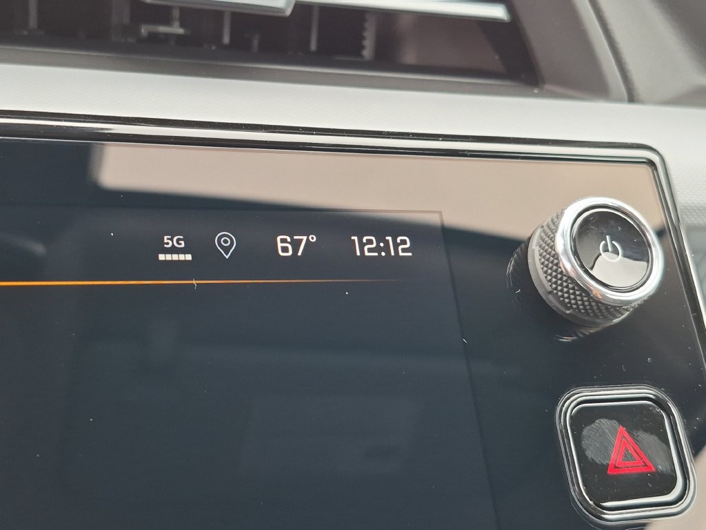 New 2027 Chevrolet Bolt LT w/ Comfort Package FWD image 20