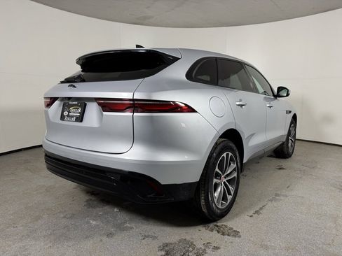 Used 2022 Jaguar F-PACE S image 6