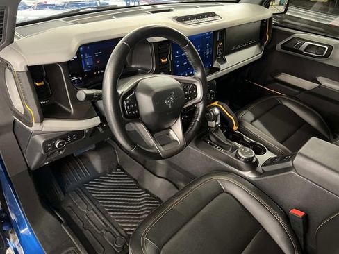 Used 2022 Ford Bronco Badlands w/ Sasquatch Package image 13