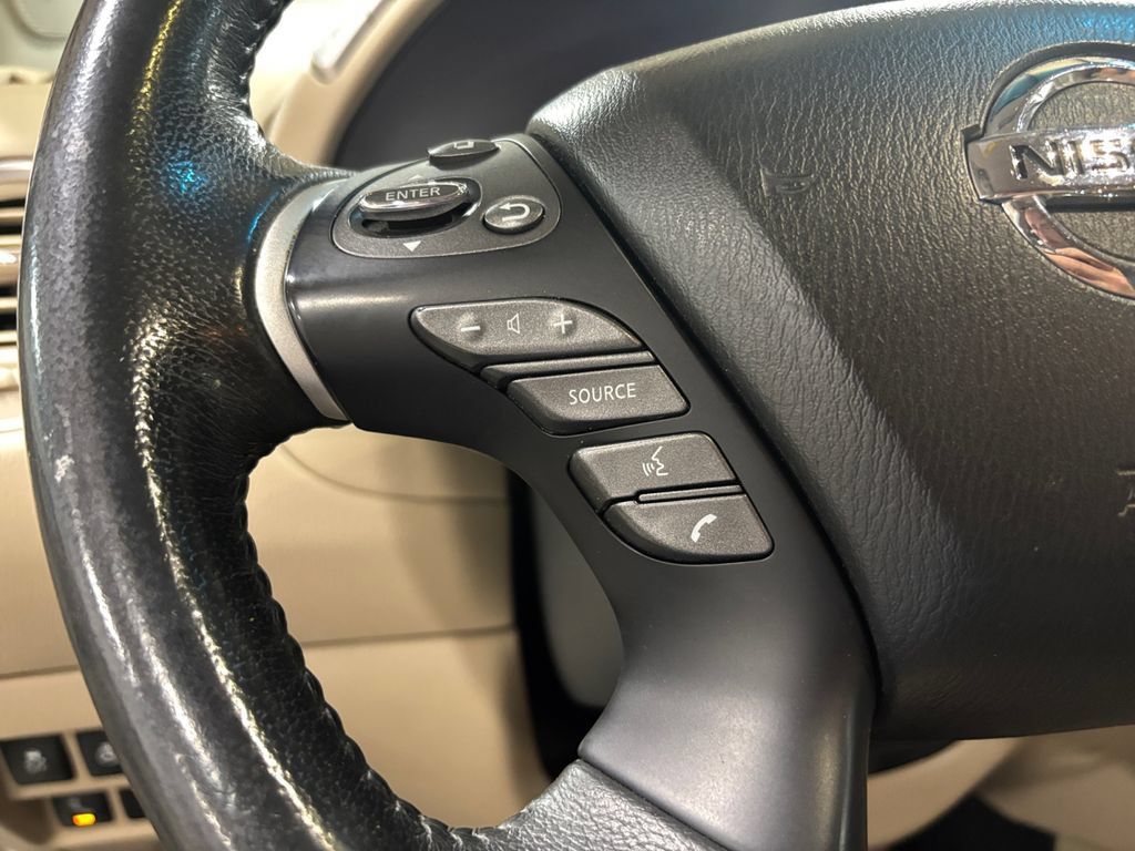 Used 2016 Nissan Pathfinder SL w/ SL Tech Package AWD/4WD image 22
