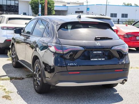Used 2025 Honda HR-V Sport image 12
