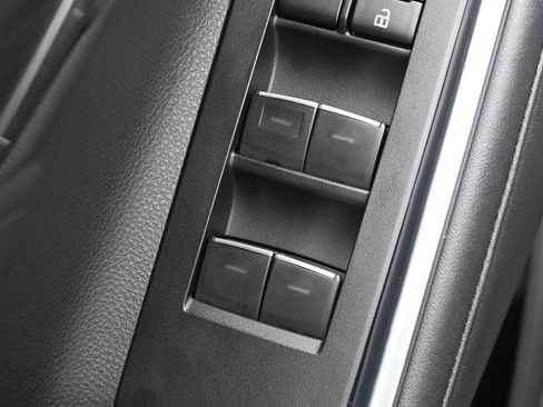 Used 2023 Toyota Highlander Platinum image 14