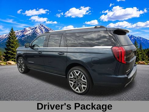 Used 2025 Ford Expedition Max Platinum w/ Platinum Ultimate Package AWD/4WD image 5