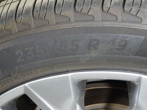 Used 2022 Toyota RAV4 XLE Premium image 43