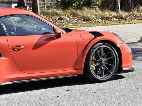 Used 2016 Porsche 911 GT3 RS image 24