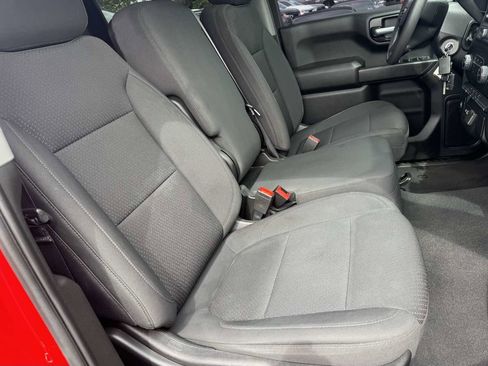 Used 2022 Chevrolet Silverado 1500 Custom w/ LPO, Blackout Package image 17