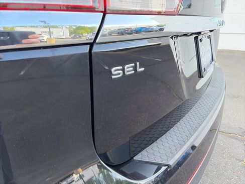Used 2023 Volkswagen Atlas SEL AWD/4WD image 28