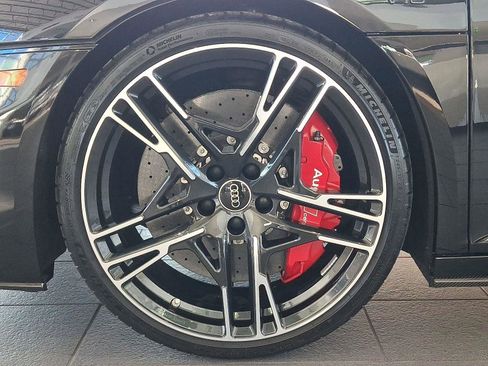 Used 2023 Audi R8 V10 performance image 8