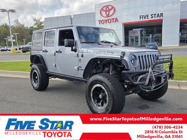 Used 2015 Jeep Wrangler Unlimited Rubicon w/ Connectivity Group AWD/4WD image 1