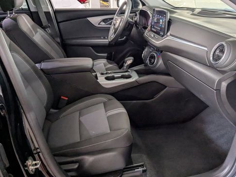 Used 2023 Chevrolet Blazer LT FWD image 21