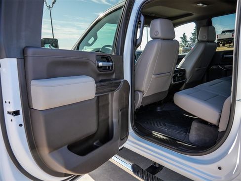 Used 2021 Chevrolet Silverado 2500 LTZ w/ LTZ Premium Package image 24