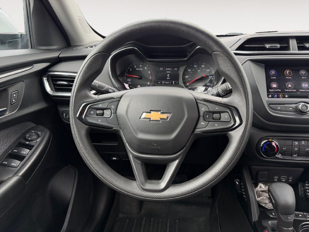 Used 2022 Chevrolet TrailBlazer LT w/ Driver Confidence Package AWD/4WD image 14