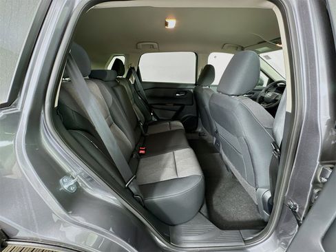 Used 2025 Nissan Rogue SV image 24