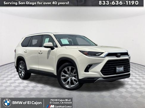 Used 2024 Toyota Grand Highlander AWD image 1