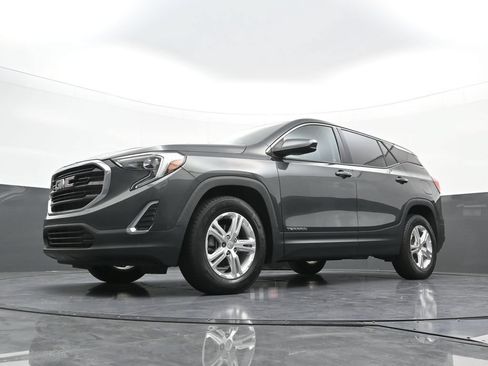 Used 2020 GMC Terrain SLE FWD image 22