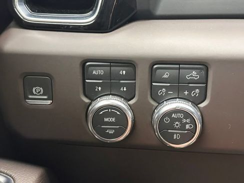 Used 2023 GMC Sierra 1500 Denali AWD/4WD image 20