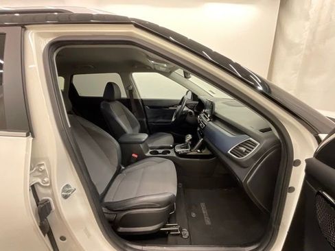 Used 2023 Kia Seltos S AWD/4WD image 23