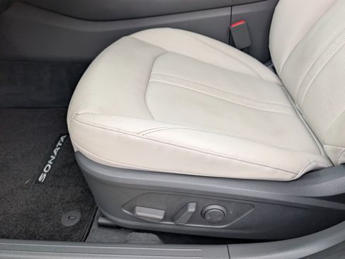 Used 2022 Hyundai Sonata Limited image 10