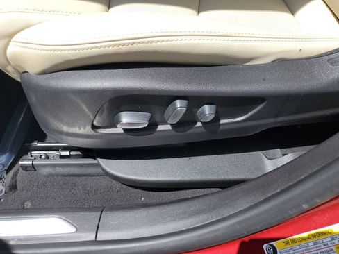 Used 2019 Cadillac XT5 Luxury image 23