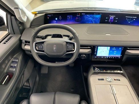 New 2025 Lincoln Navigator Reserve image 39